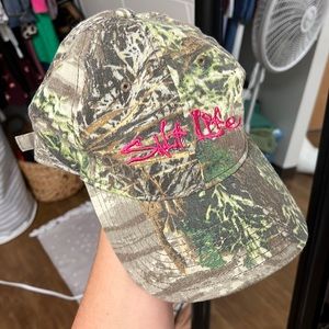 Brand new Salt Life Hot Pink Camo Hat